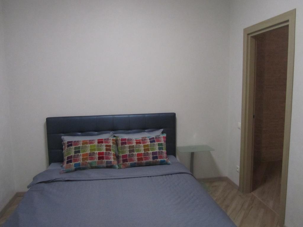 Apartments On Henuezskaya 5 Οδησσός Εξωτερικό φωτογραφία