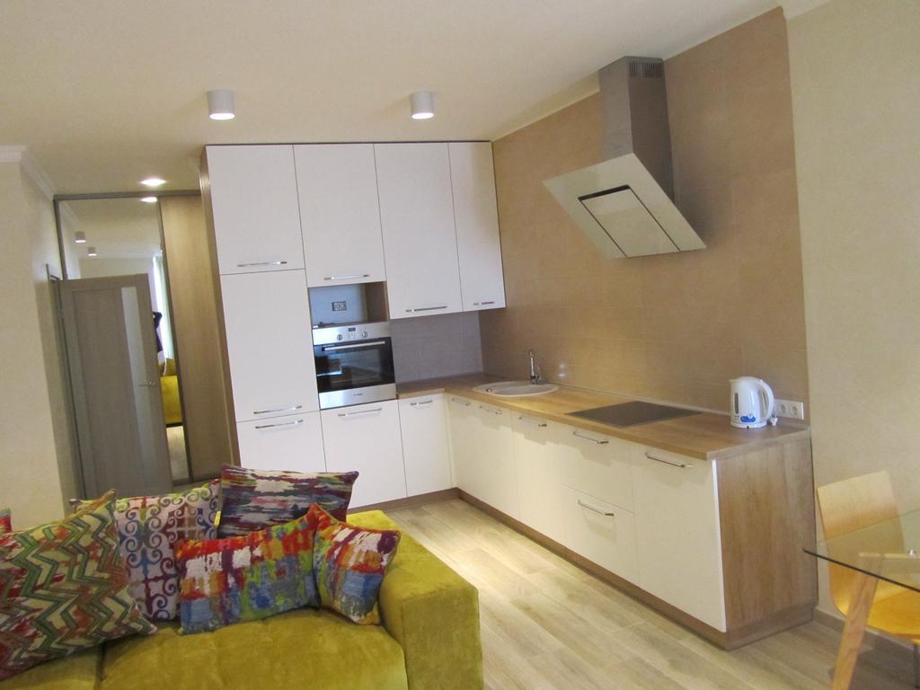 Apartments On Henuezskaya 5 Οδησσός Εξωτερικό φωτογραφία