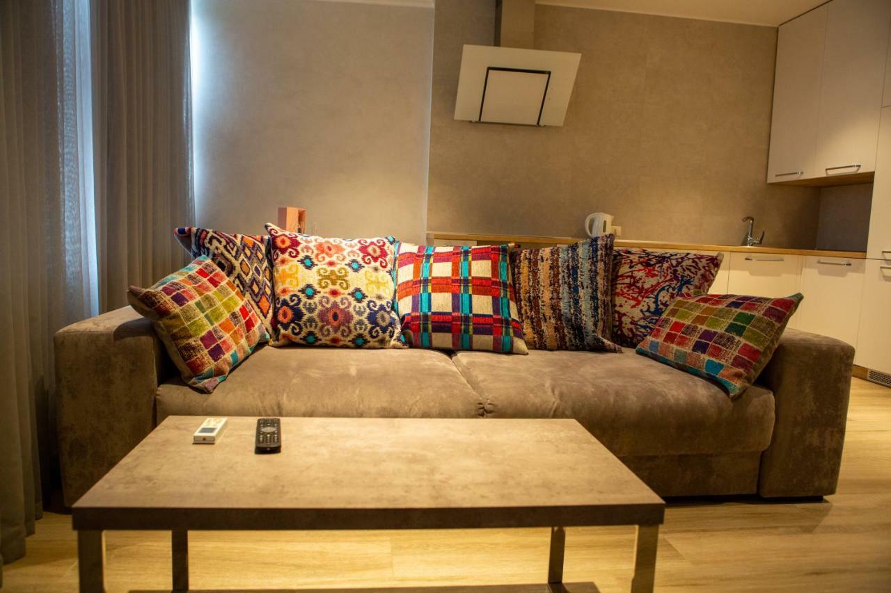 Apartments On Henuezskaya 5 Οδησσός Εξωτερικό φωτογραφία