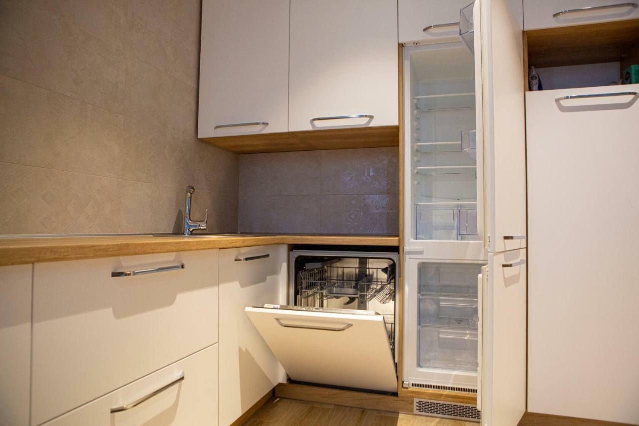 Apartments On Henuezskaya 5 Οδησσός Εξωτερικό φωτογραφία