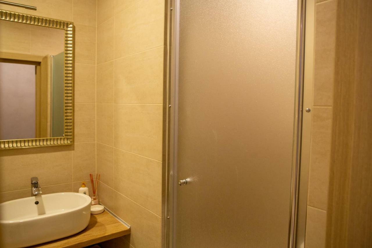 Apartments On Henuezskaya 5 Οδησσός Εξωτερικό φωτογραφία