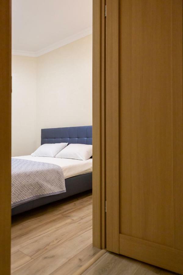 Apartments On Henuezskaya 5 Οδησσός Εξωτερικό φωτογραφία
